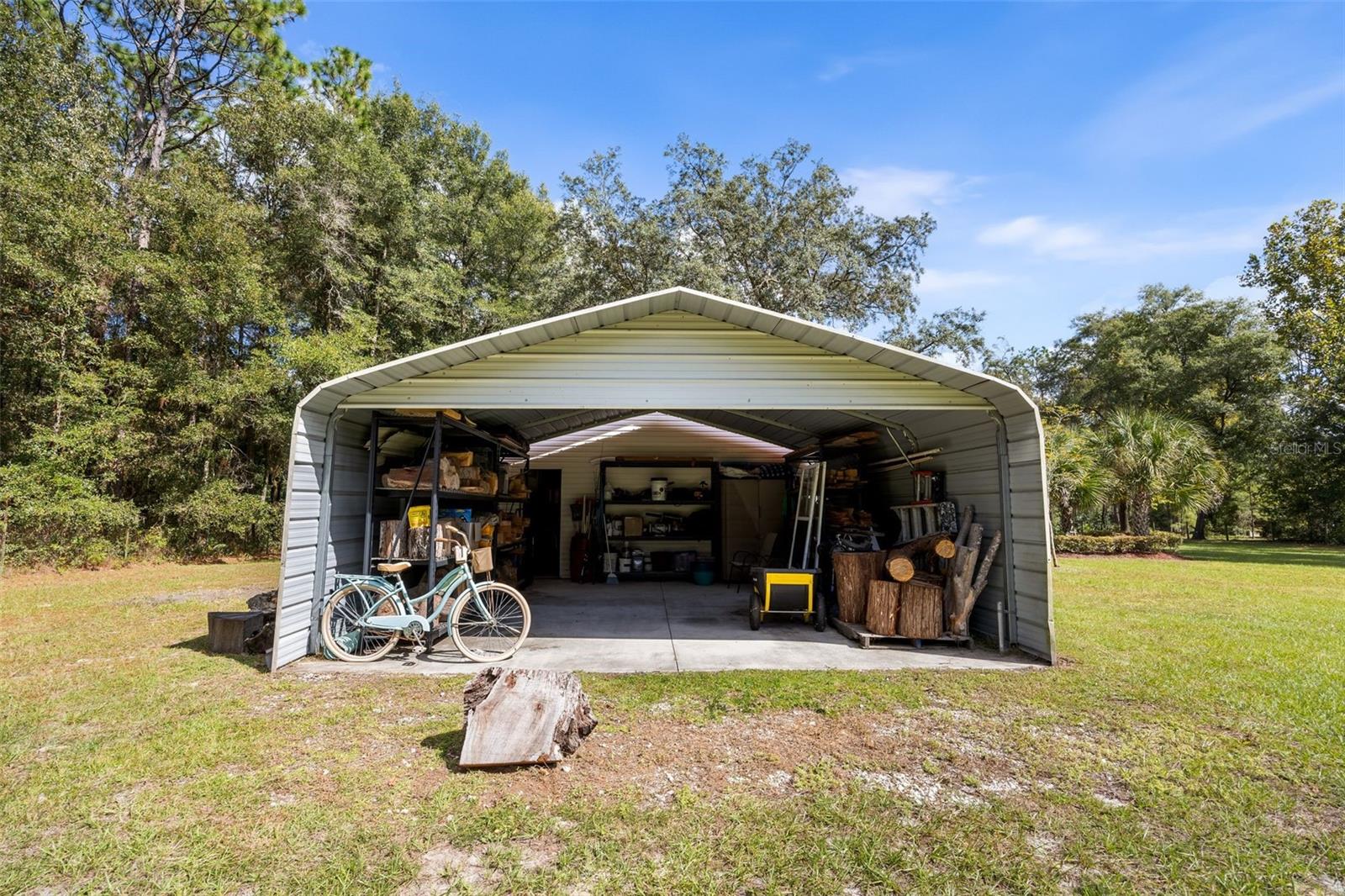 LAKE TROPICANA RANCHETTES - Residential