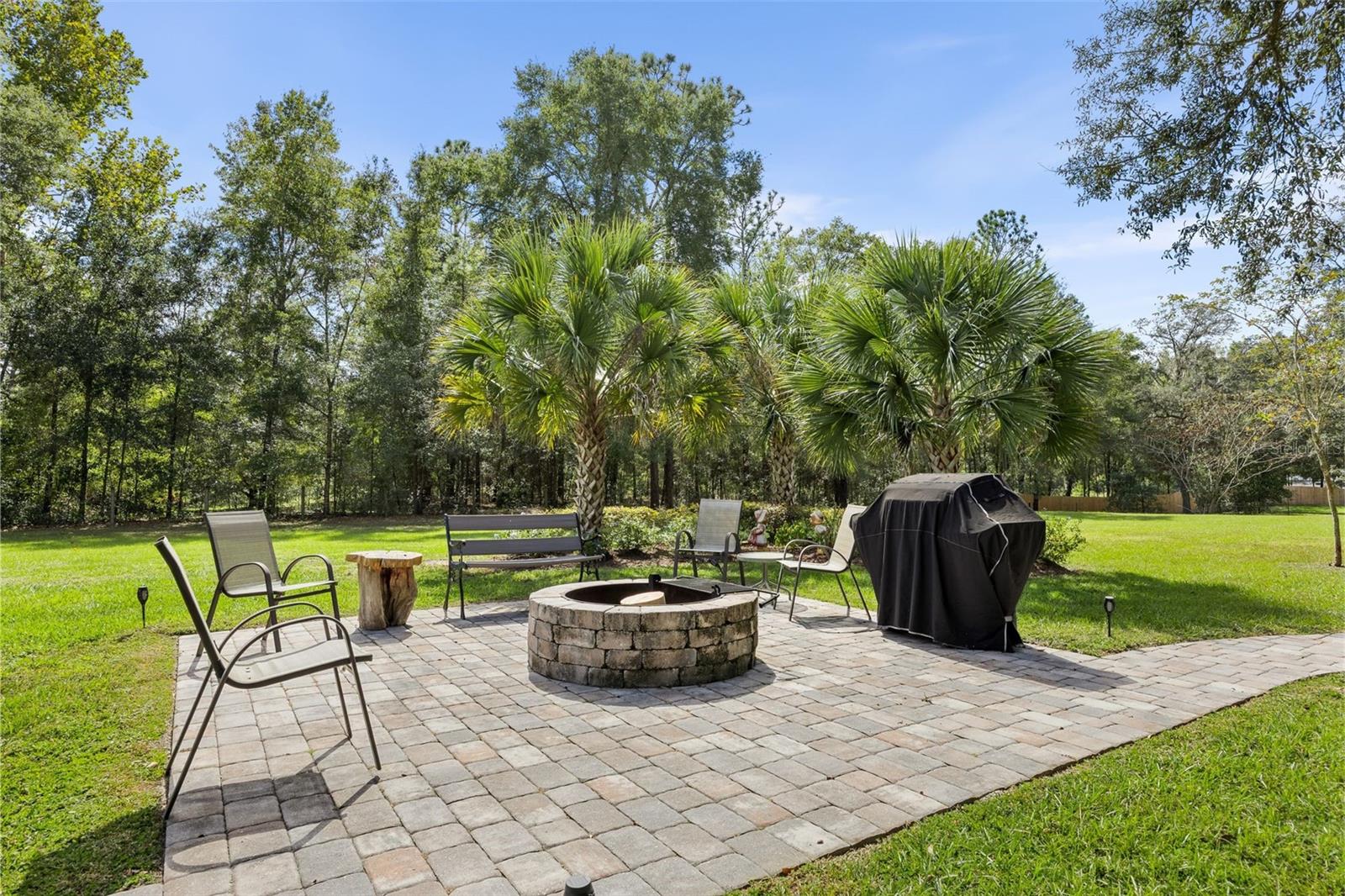 LAKE TROPICANA RANCHETTES - Residential