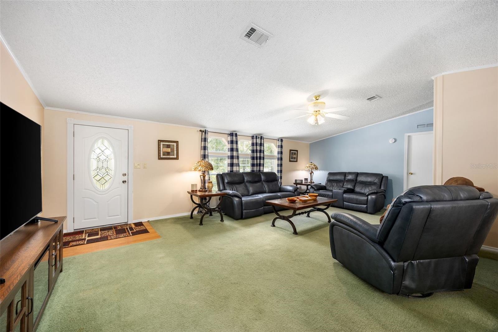 LAKE TROPICANA RANCHETTES - Residential