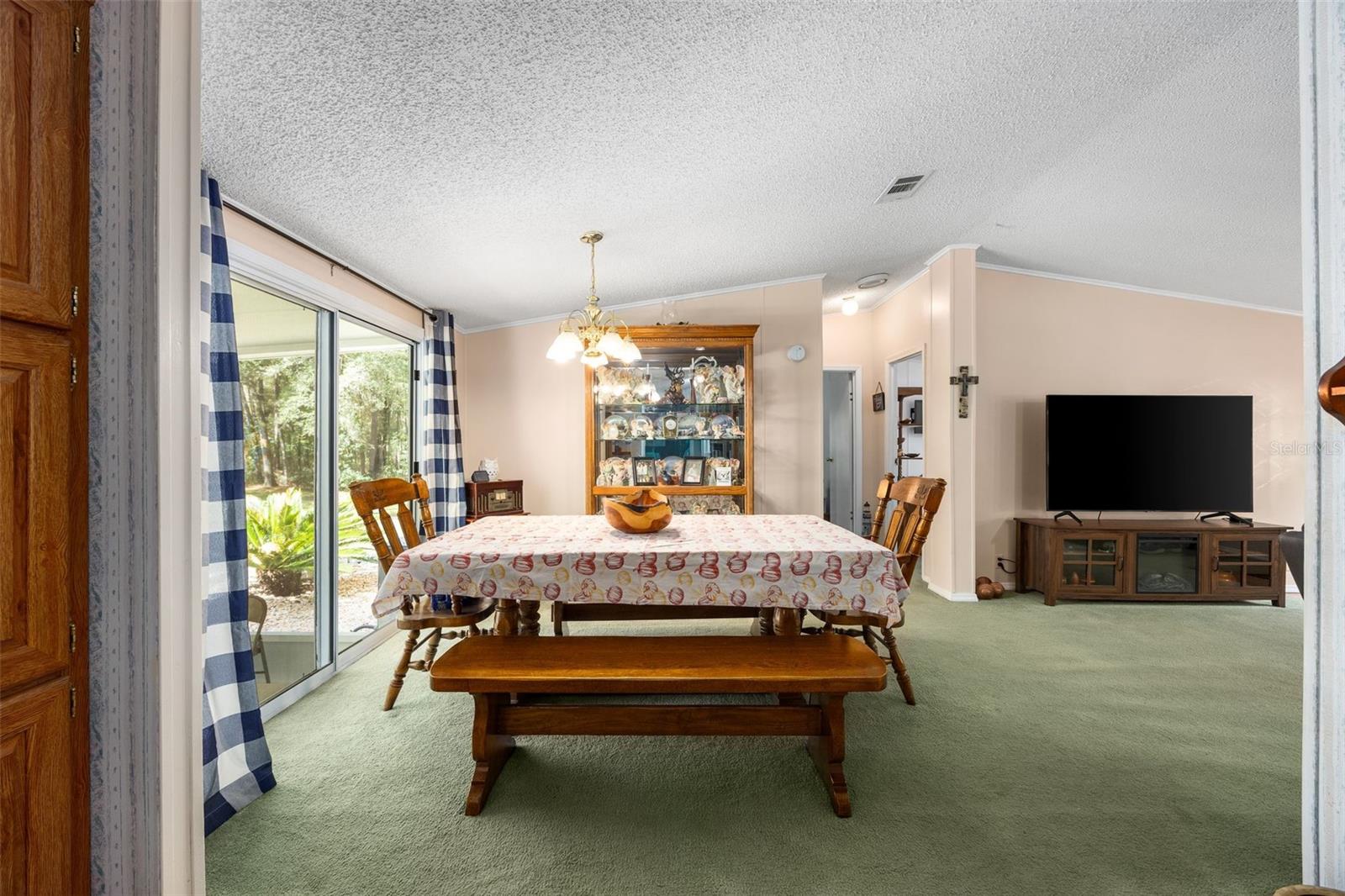LAKE TROPICANA RANCHETTES - Residential