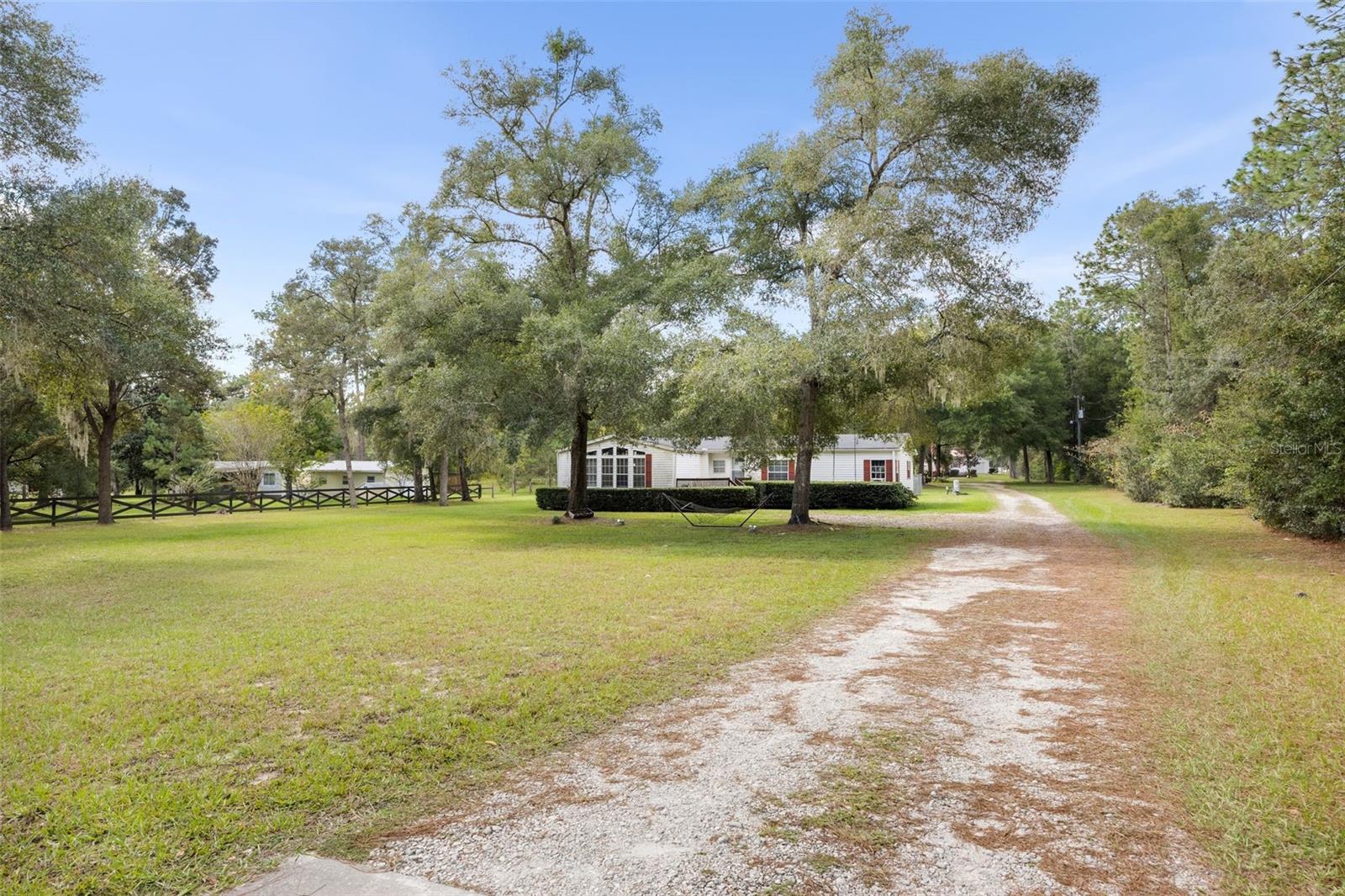 LAKE TROPICANA RANCHETTES - Residential
