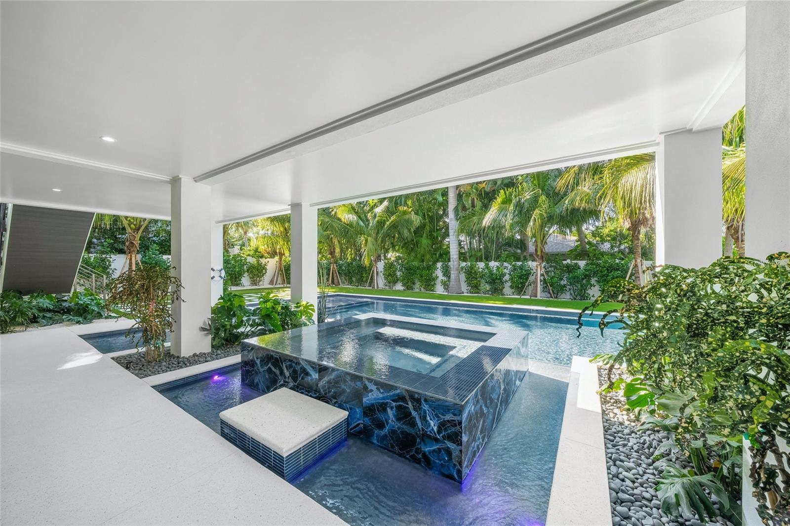 455 CLEVELAND DRIVE