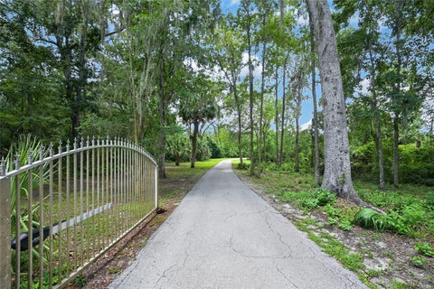 Tiny photo for 19040 NW 88th Avenue Road, Reddick, FL 32686 (MLS # G5115590)