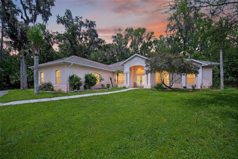 Photo of 19040 NW 88th Avenue Road, Reddick, FL 32686 (MLS # G5115590)