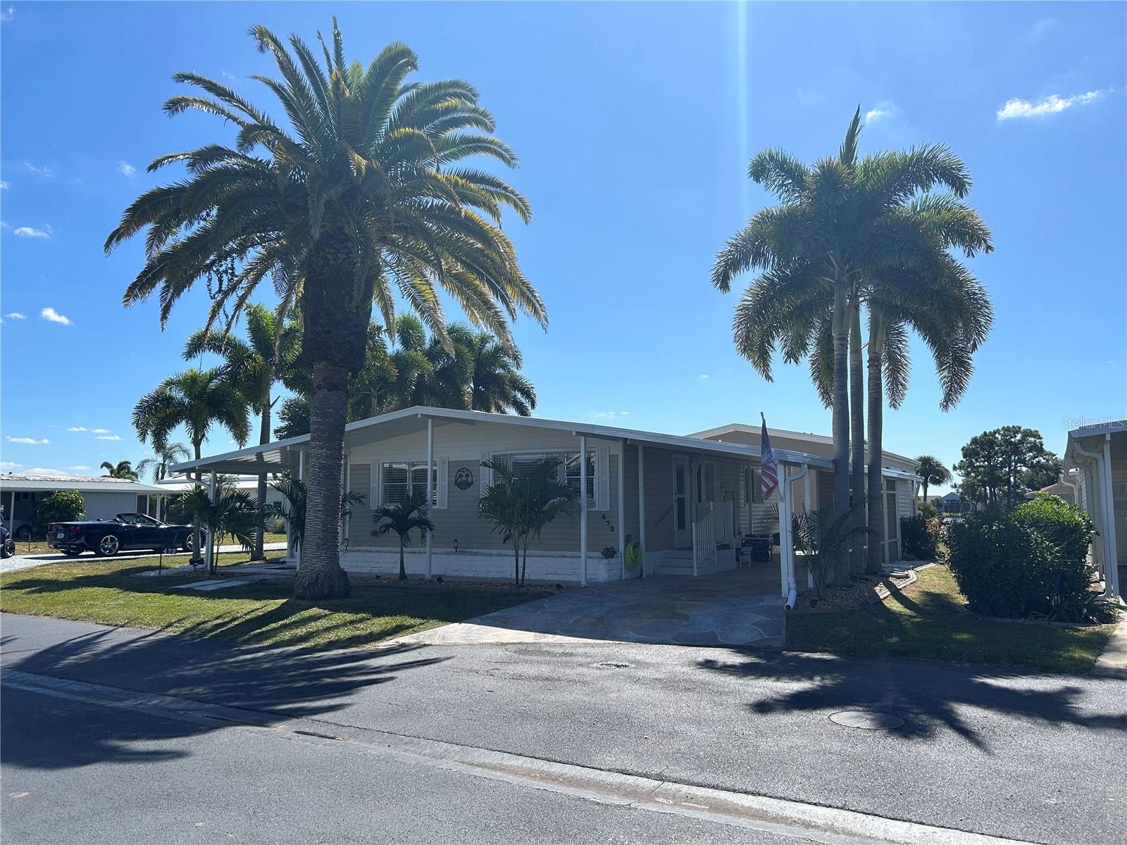 1000 KINGS HIGHWAY 472