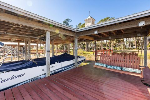 Tiny photo for 3001 Lakeshore Drive, Mount Dora, FL 32757 (MLS # G5106972)
