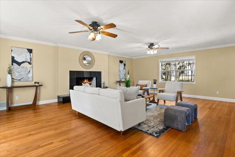 Tiny photo for 3001 Lakeshore Drive, Mount Dora, FL 32757 (MLS # G5106972)