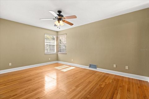 Tiny photo for 3001 Lakeshore Drive, Mount Dora, FL 32757 (MLS # G5106972)