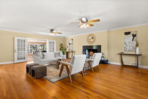 Tiny photo for 3001 Lakeshore Drive, Mount Dora, FL 32757 (MLS # G5106972)