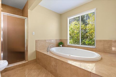 Tiny photo for 3001 Lakeshore Drive, Mount Dora, FL 32757 (MLS # G5106972)