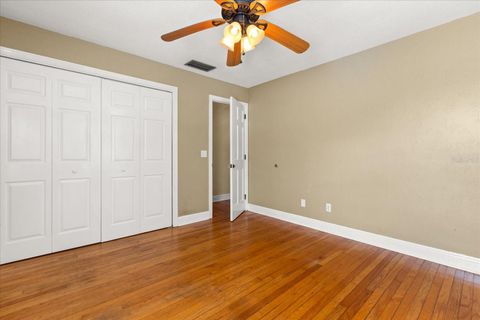 Tiny photo for 3001 Lakeshore Drive, Mount Dora, FL 32757 (MLS # G5106972)