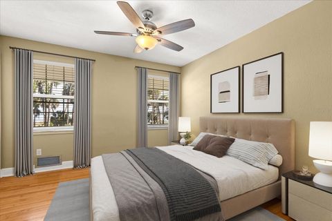 Tiny photo for 3001 Lakeshore Drive, Mount Dora, FL 32757 (MLS # G5106972)