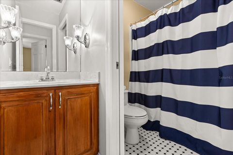 Tiny photo for 3001 Lakeshore Drive, Mount Dora, FL 32757 (MLS # G5106972)