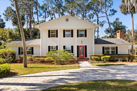 Tiny photo for 3001 Lakeshore Drive, Mount Dora, FL 32757 (MLS # G5106972)