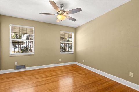 Tiny photo for 3001 Lakeshore Drive, Mount Dora, FL 32757 (MLS # G5106972)