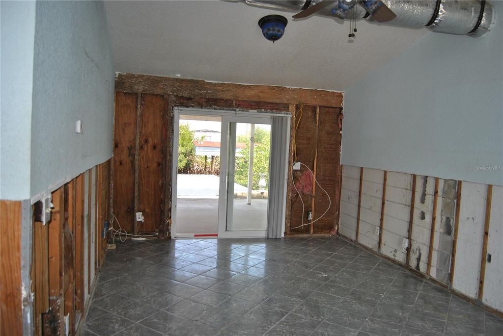 Photo of 119 18th Street NW, Ruskin, FL 33570 (MLS # TB8378138)