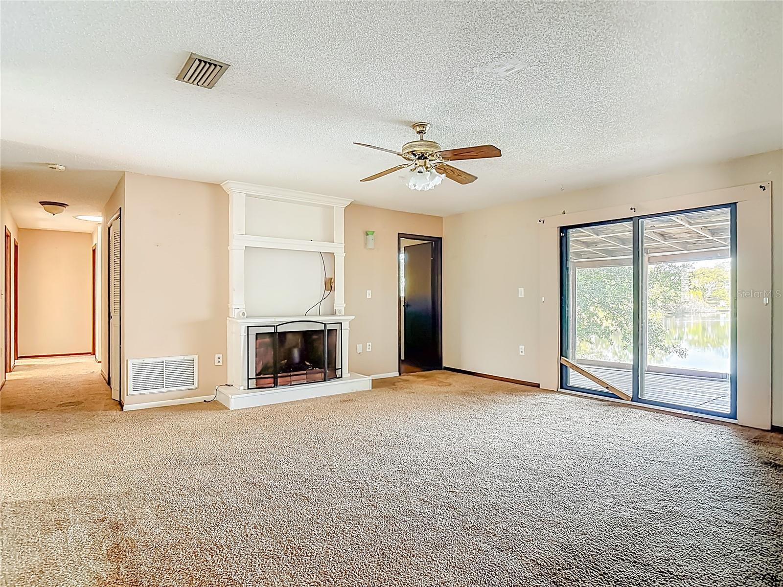 LAKE MARIE ESTS REPLAT - Residential