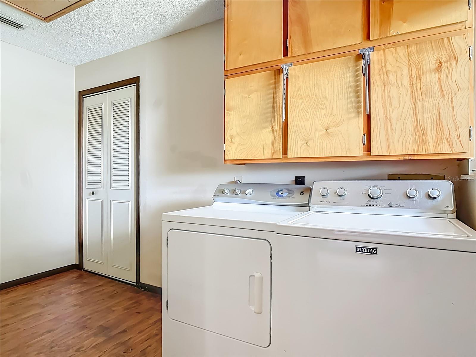 LAKE MARIE ESTS REPLAT - Residential