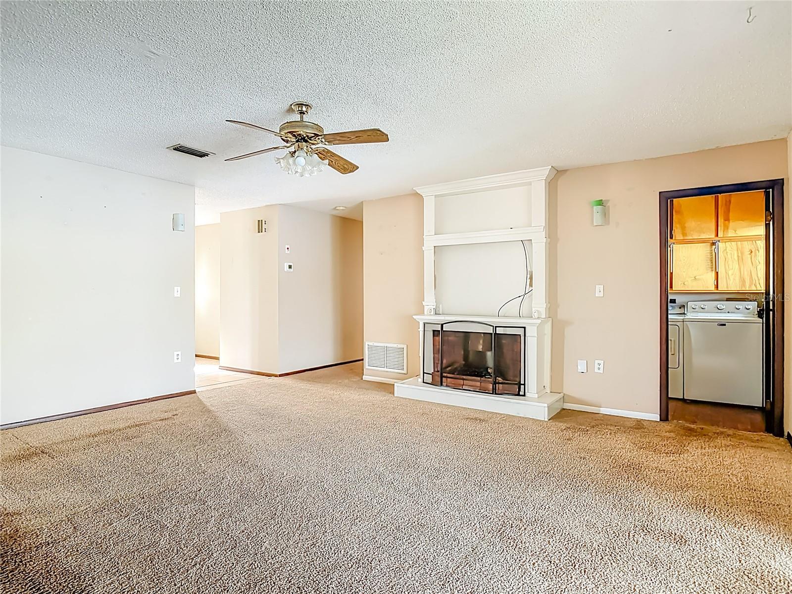 LAKE MARIE ESTS REPLAT - Residential