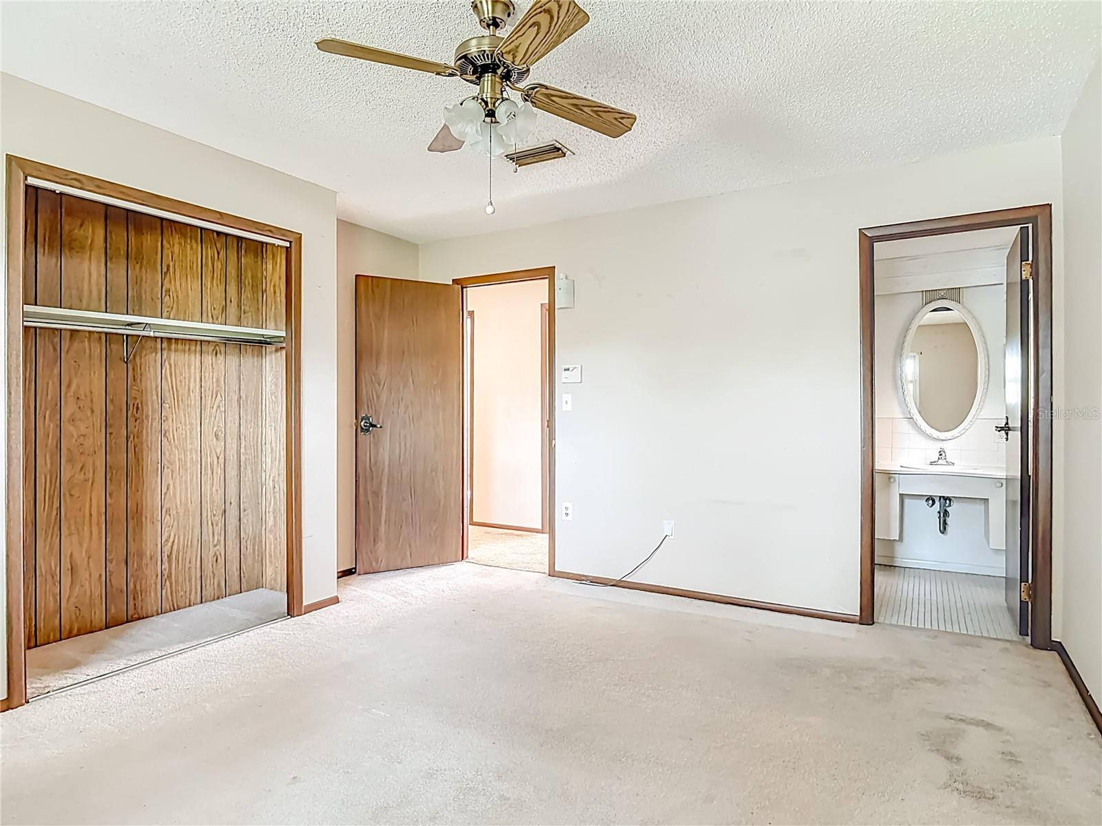 LAKE MARIE ESTS REPLAT - Residential