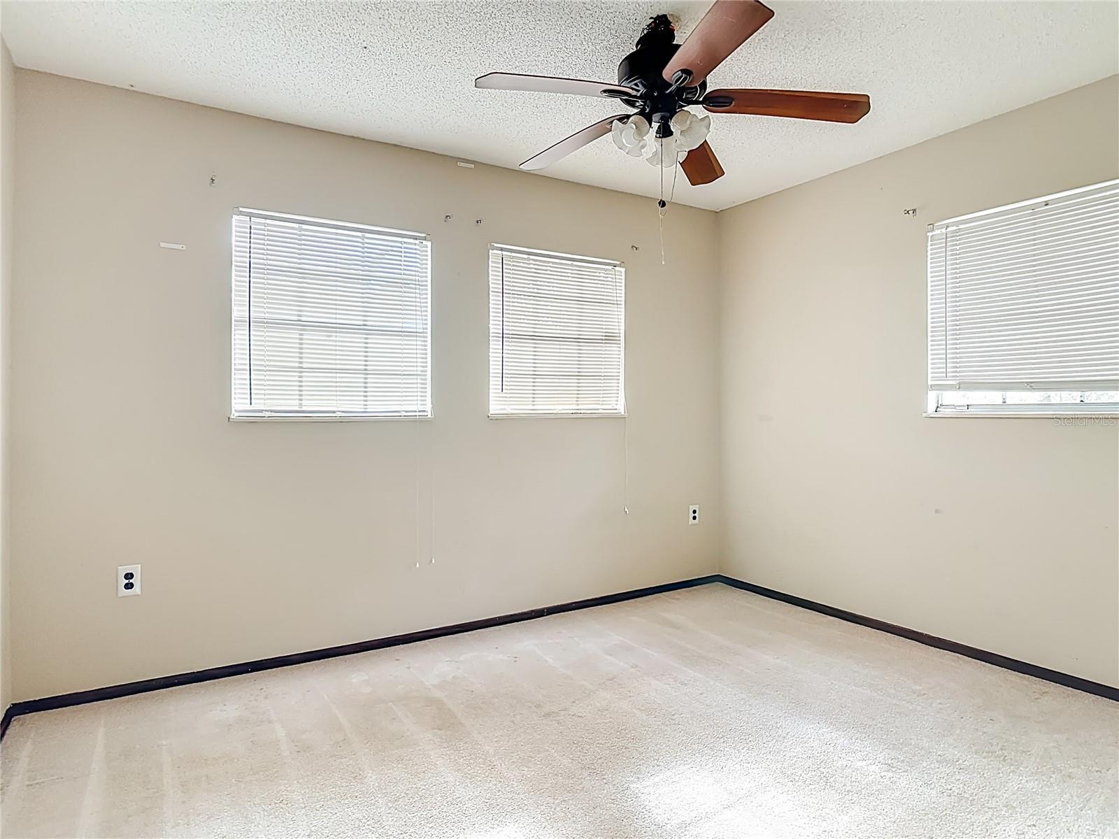 LAKE MARIE ESTS REPLAT - Residential