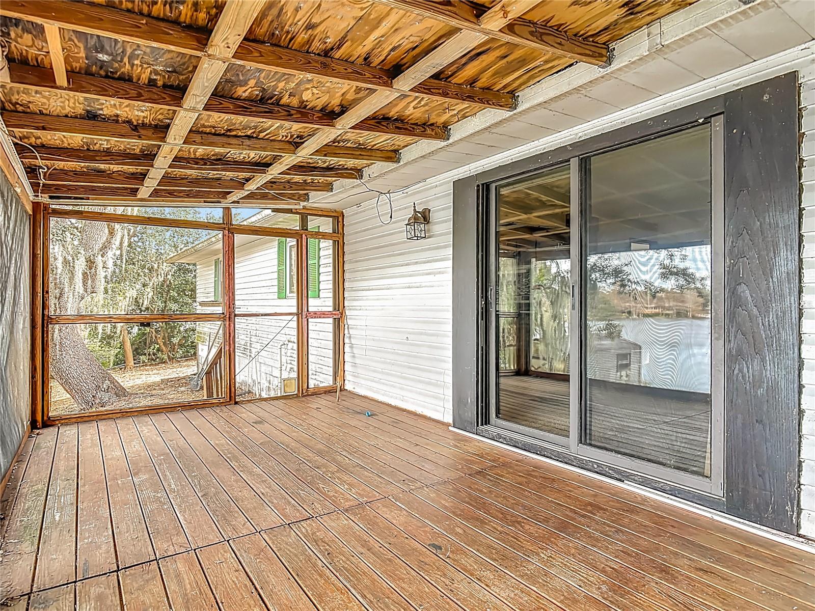 LAKE MARIE ESTS REPLAT - Residential