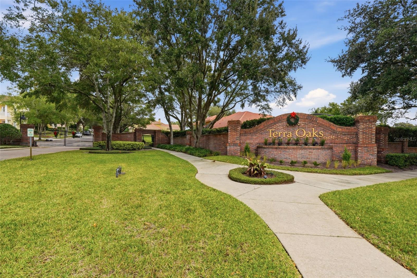 TERRA OAKS - Residential