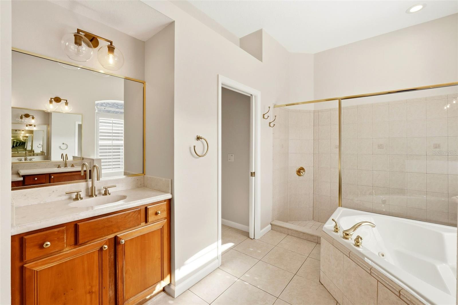 TERRA OAKS - Residential