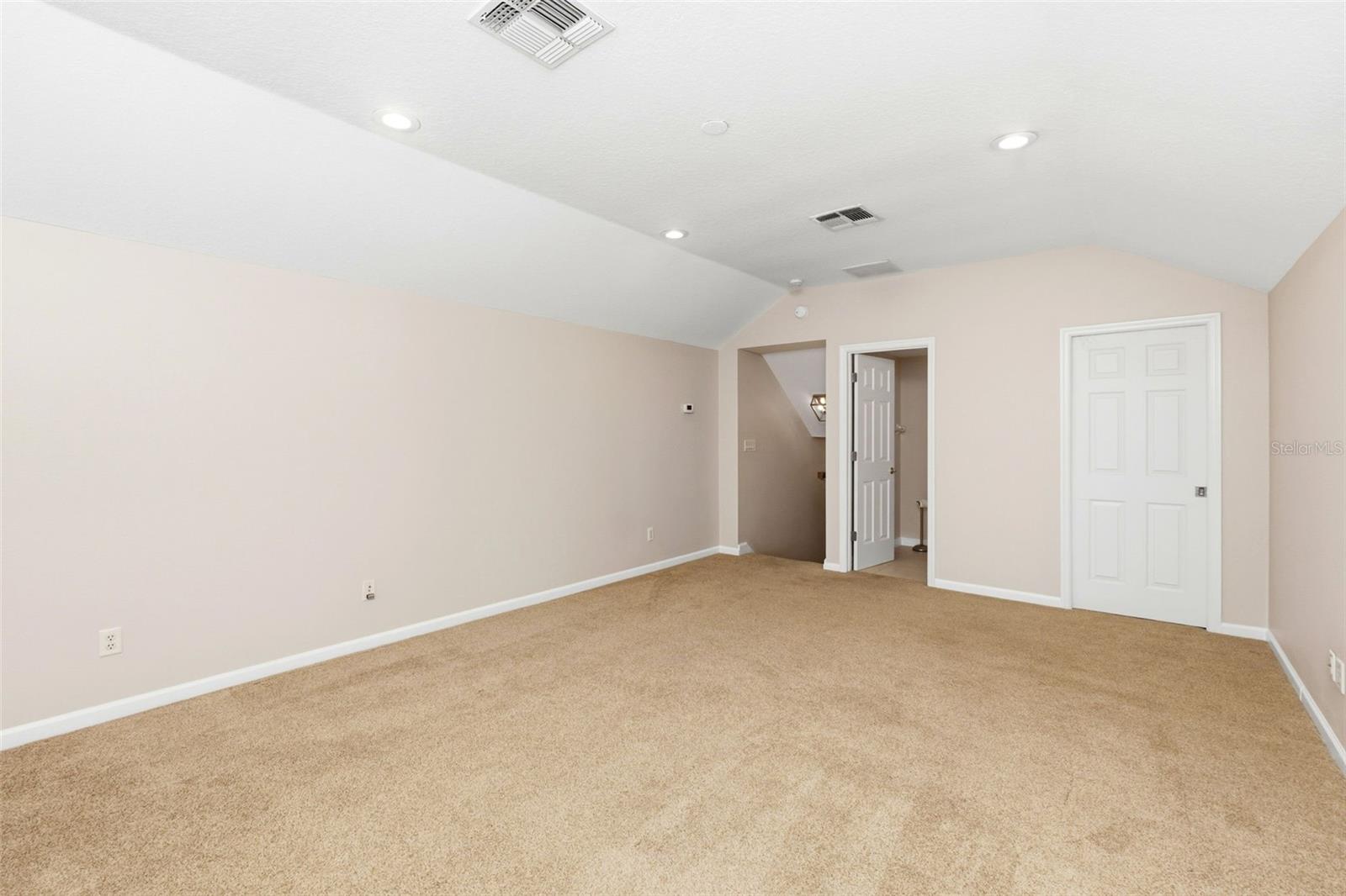 TERRA OAKS - Residential