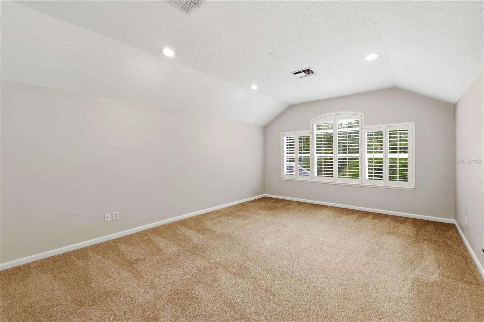 TERRA OAKS - Residential