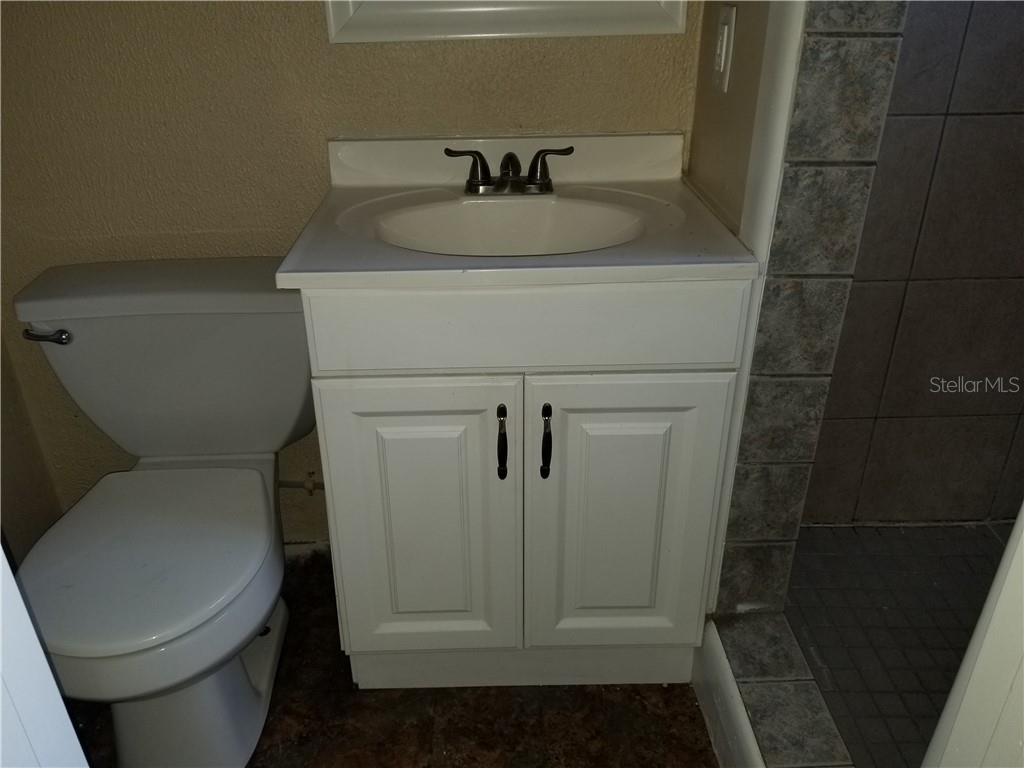 ALOHA GARDENS - Residential Lease