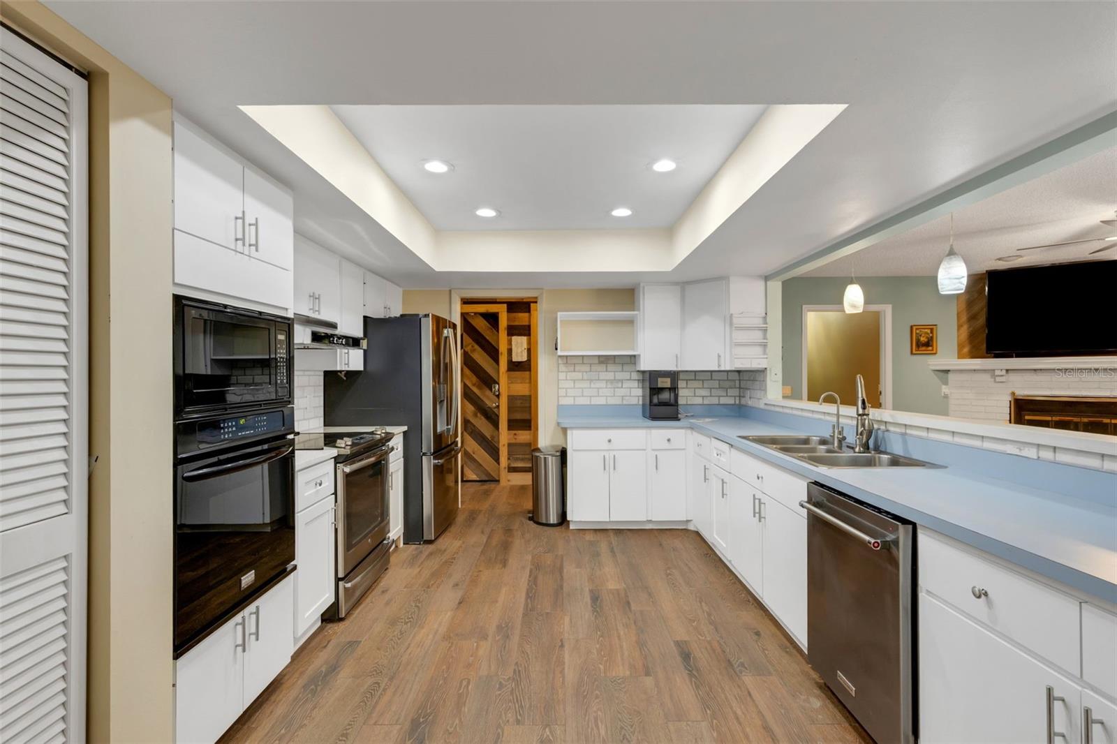 OAK GROVE PARK - Residential