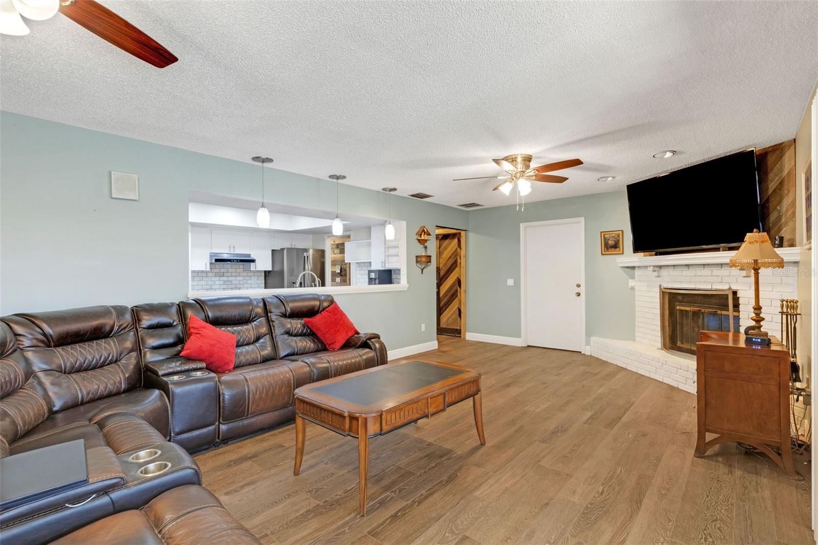 OAK GROVE PARK - Residential