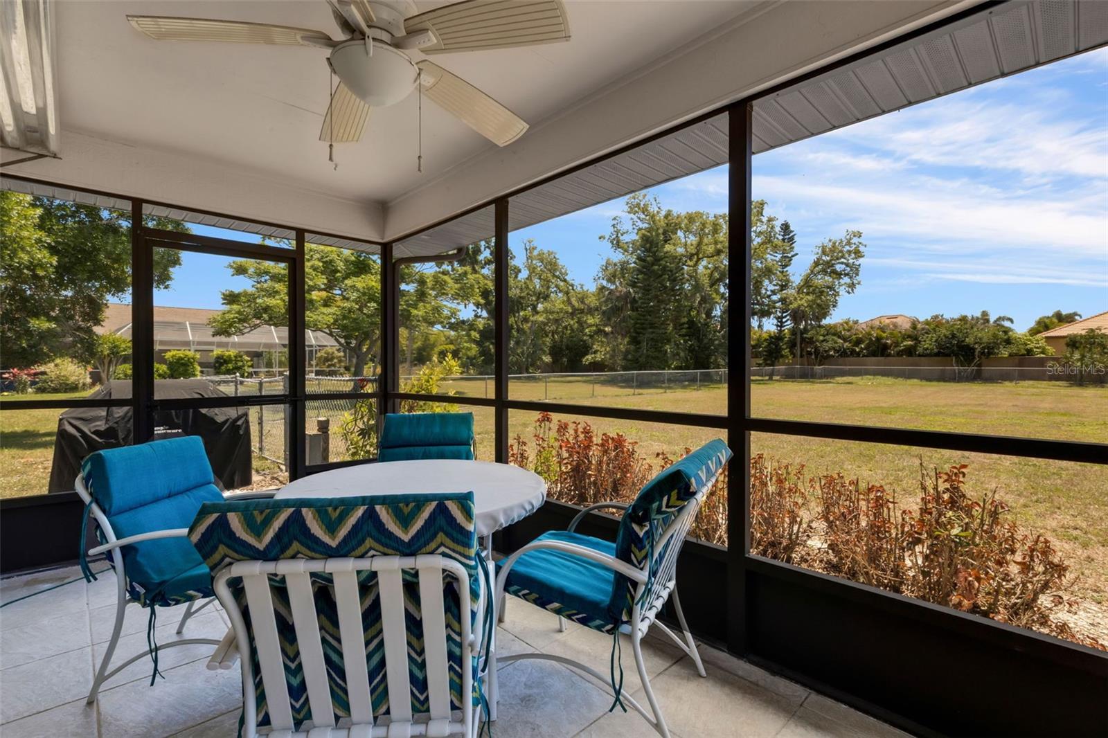 OAK GROVE PARK - Residential