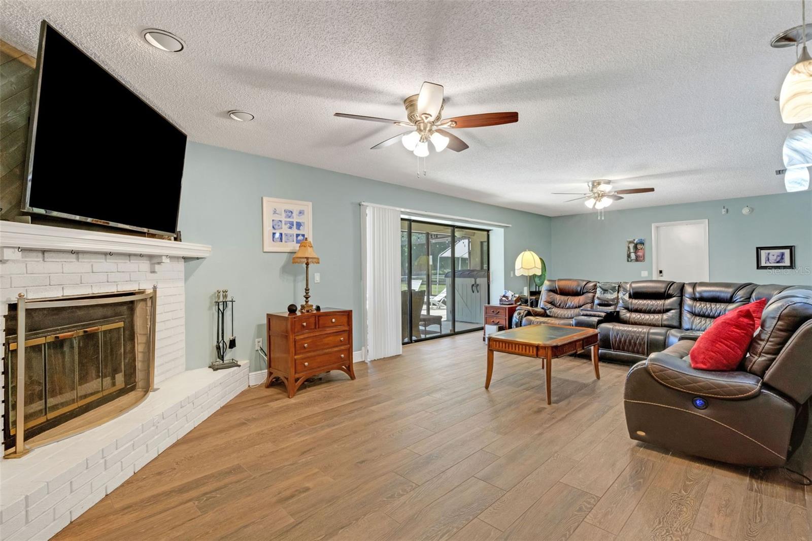 OAK GROVE PARK - Residential