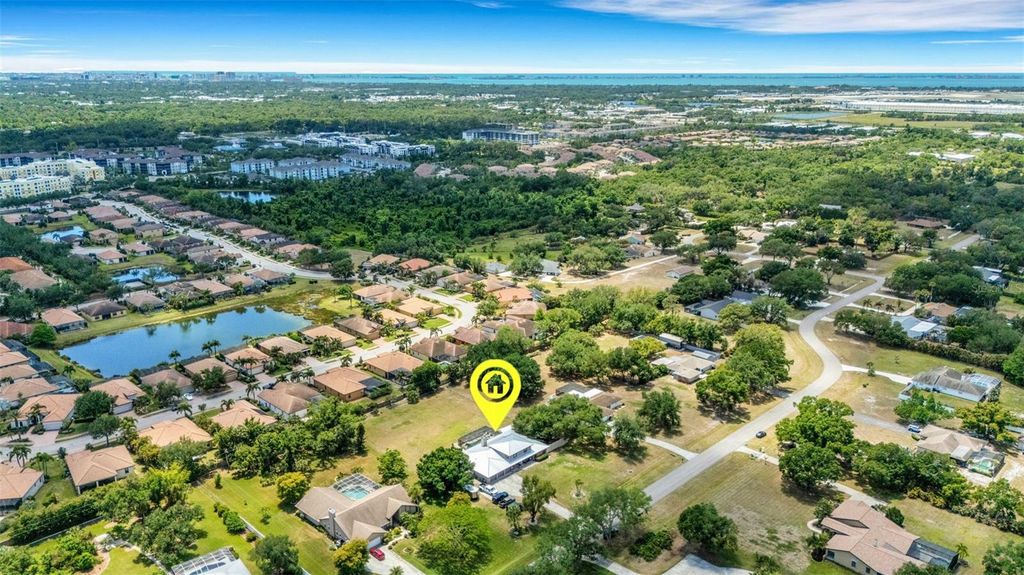 Photo of 3656 Oak Grove Drive, Sarasota, FL 34243 (MLS # A4691432)