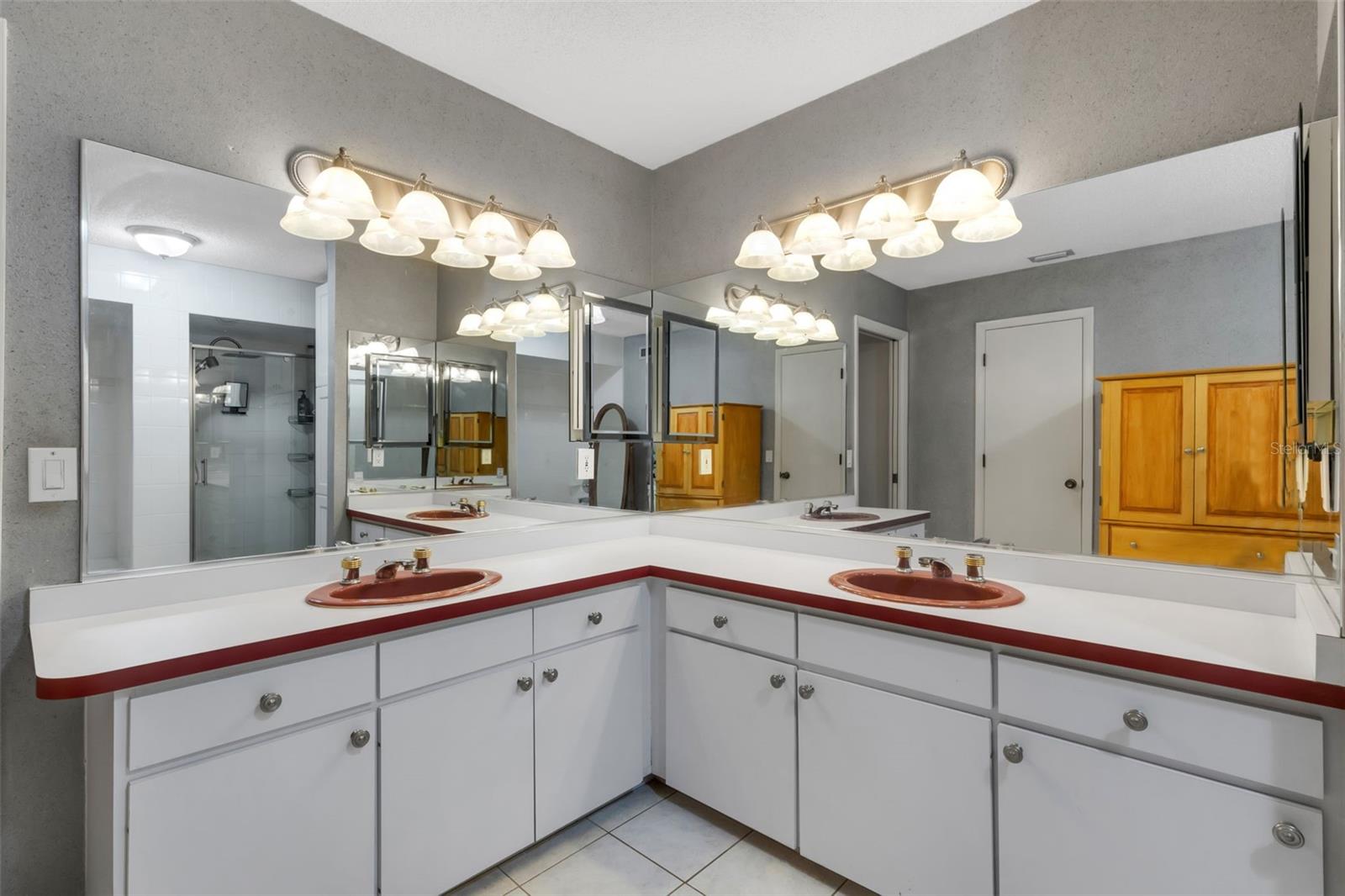 OAK GROVE PARK - Residential