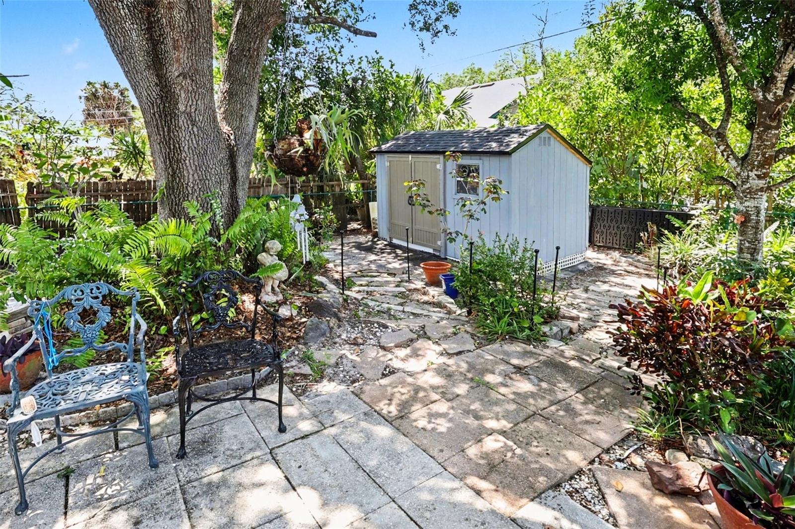 PALMLEE PARK - Residential