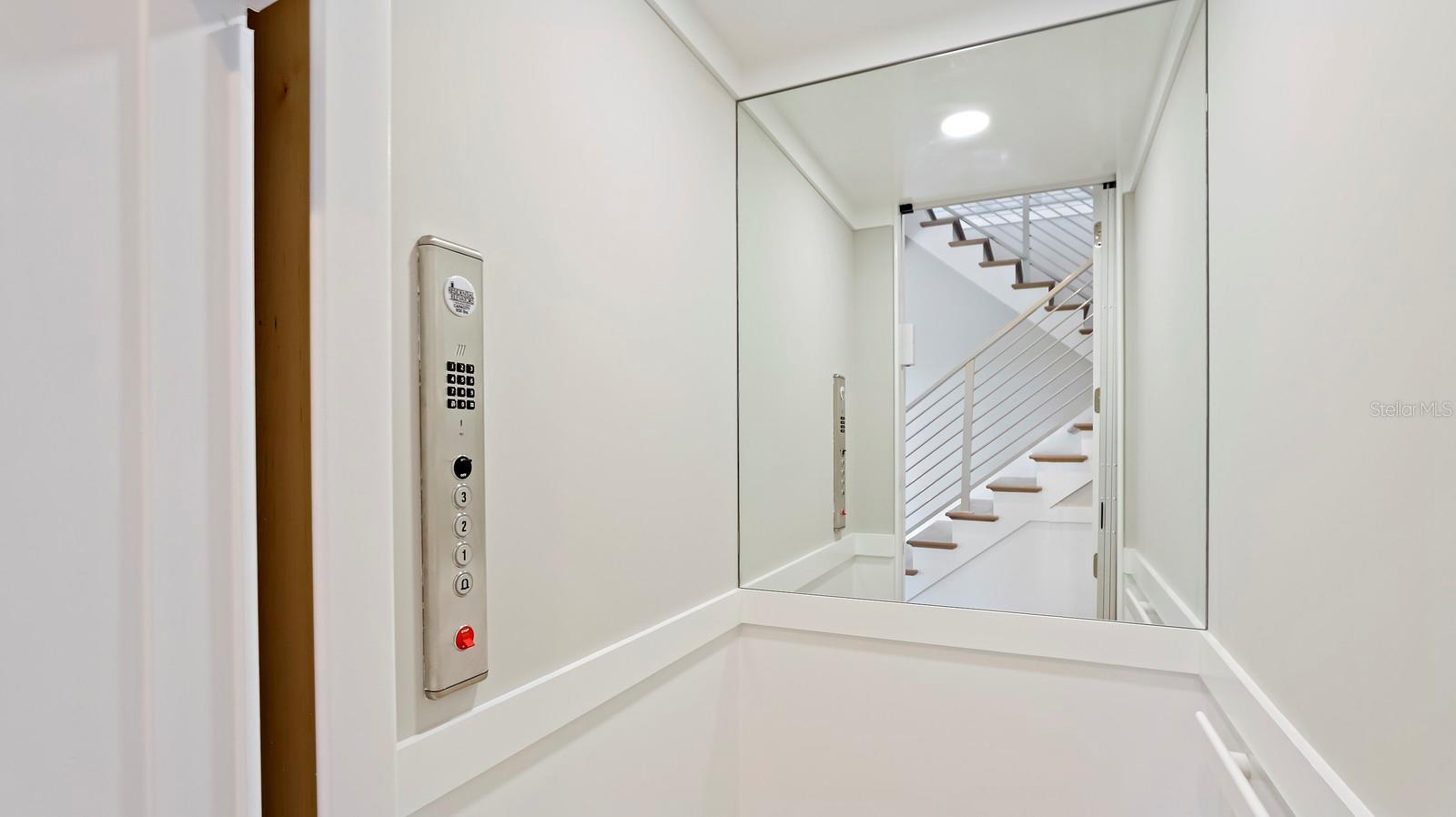 TIERRA VERDE UNIT 1 4TH REP - Residential