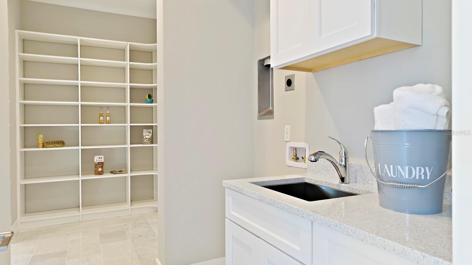 TIERRA VERDE UNIT 1 4TH REP - Residential