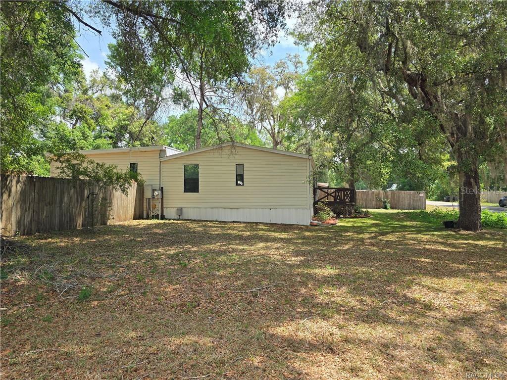 8009 E PEACOCK LANE
