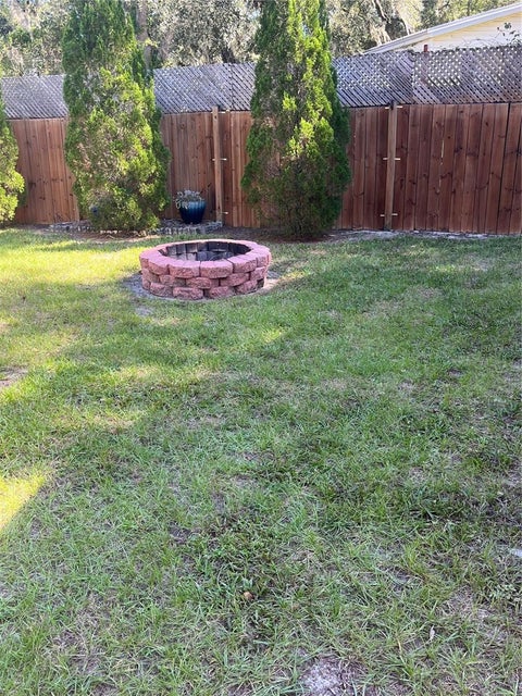 Tiny photo for 10943 SE 131st Place, Ocklawaha, FL 32179 (MLS # G5119313)