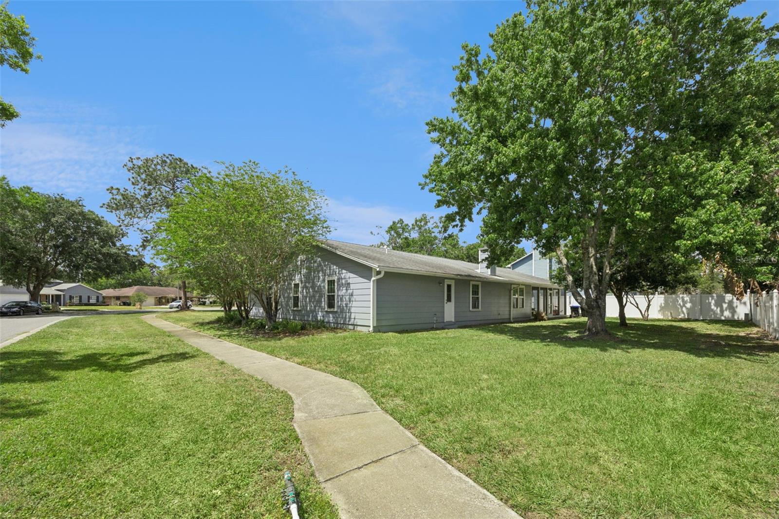 ALOMA ESTATES - Residential