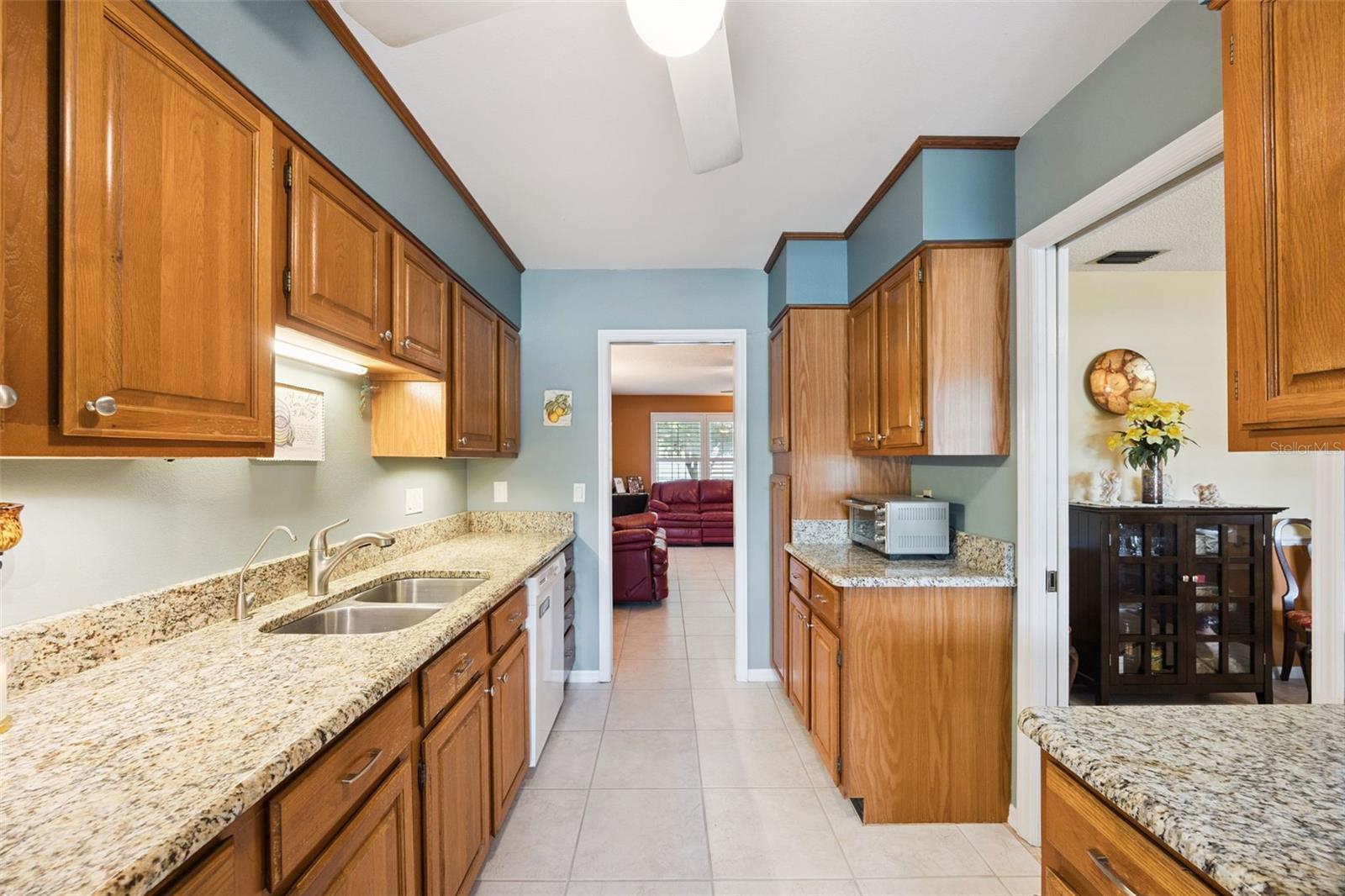 ALOMA ESTATES - Residential