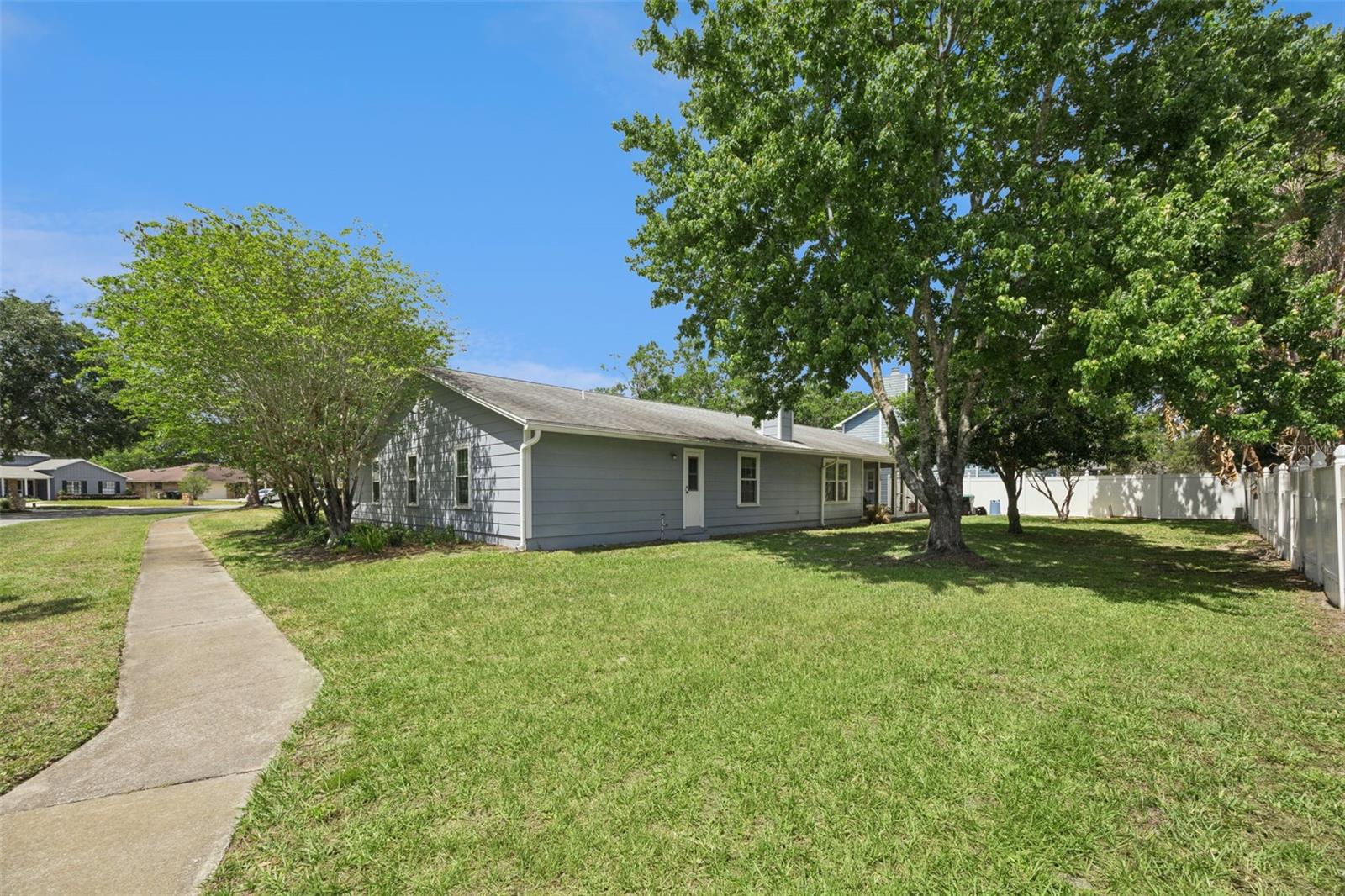 ALOMA ESTATES - Residential