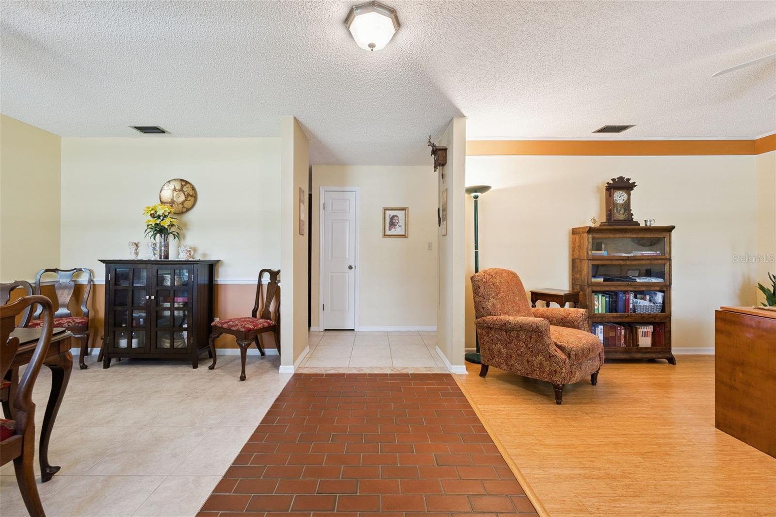 ALOMA ESTATES - Residential