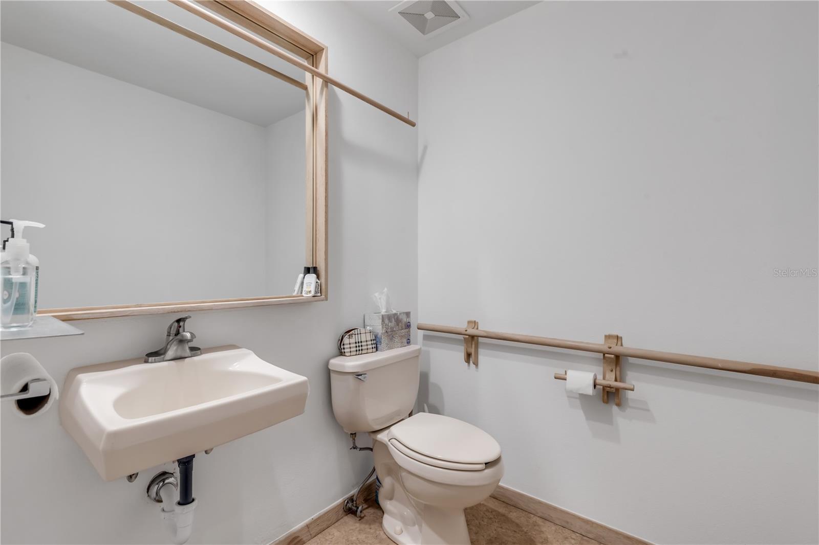 ANDREWS NEW SMYRNA - Commercial Sale