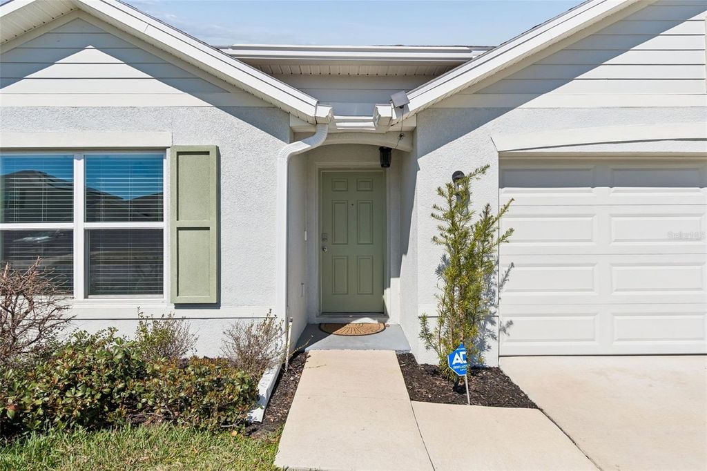 Photo of 37099 Goffaux Loop, Zephyrhills, FL 33541 (MLS # TB8479481)