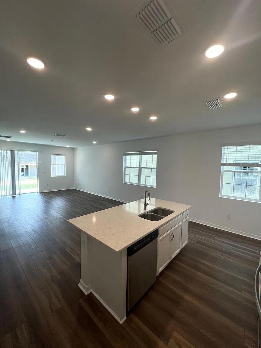 WATERBROOKE PH 4 - Residential Lease