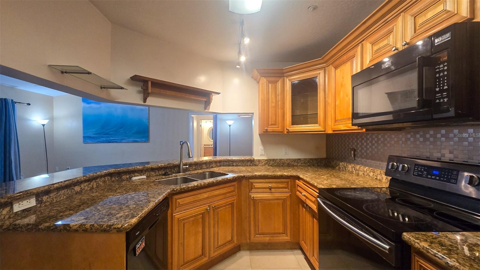 7667 N WICKHAM ROAD 522